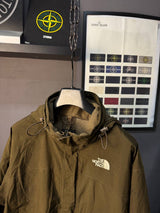 Giubbino The North Face Hyvent